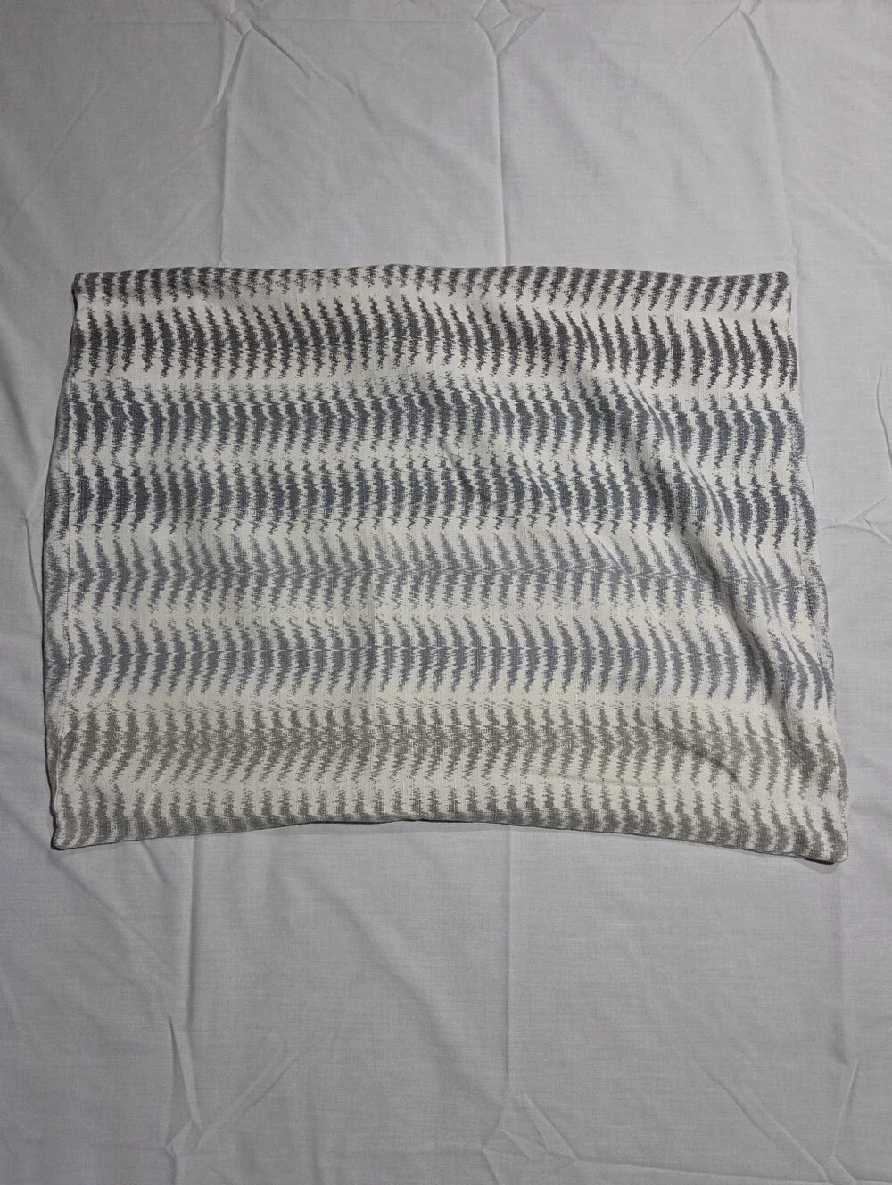 Crate & Barrel Carmelo Gray Zig-Zag Cotton Standard Pillowcases
